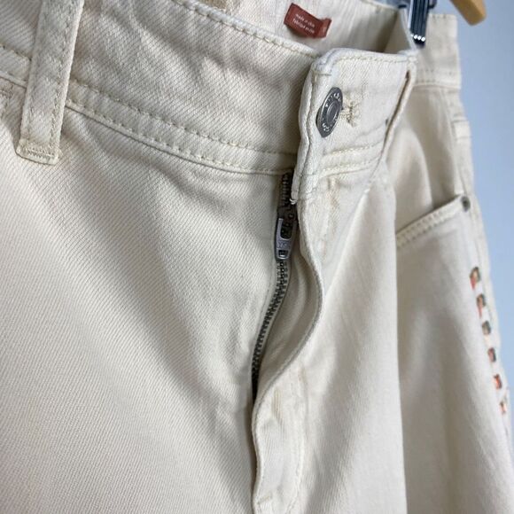 Anthropologie Pilcro Ivory/Cream Slim Boyfriend Tall Jeans With Colorful Embroid - Picture 10 of 16